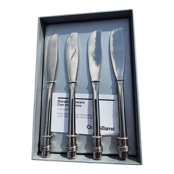 NEW CRATE & BARREL DORADO FLATWARE FOUR SPREADER KNIVES IN BOX HOSTING QUIET LUX - Picture 8 of 8